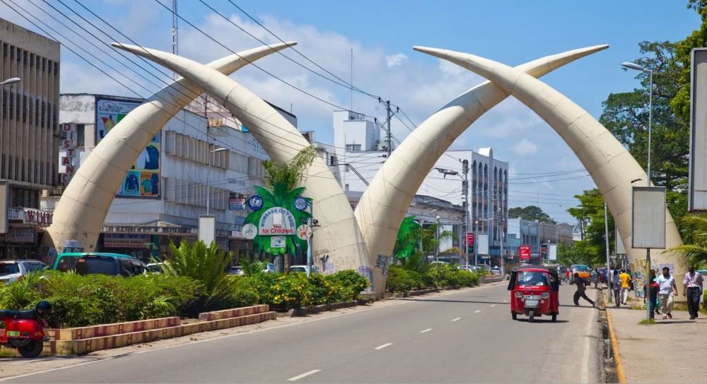 Cultural and city tours in Kenya with Gordtrip Voyage Travellers