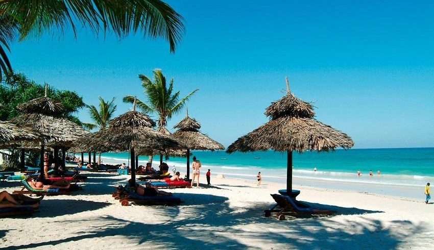 9 Day Kenya Safari and Beach Holiday – Masai Mara, Amboseli, Tsavo and Diani Beach
