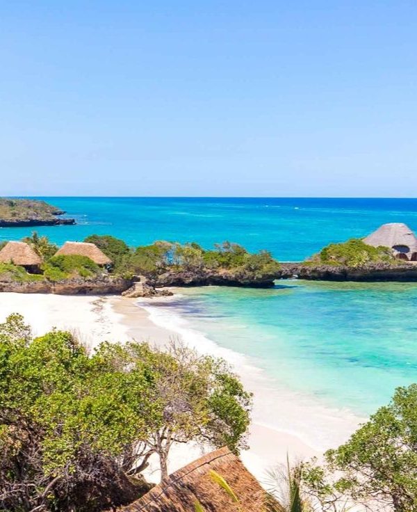Kenya wildlife safari ending in Mombasa beach